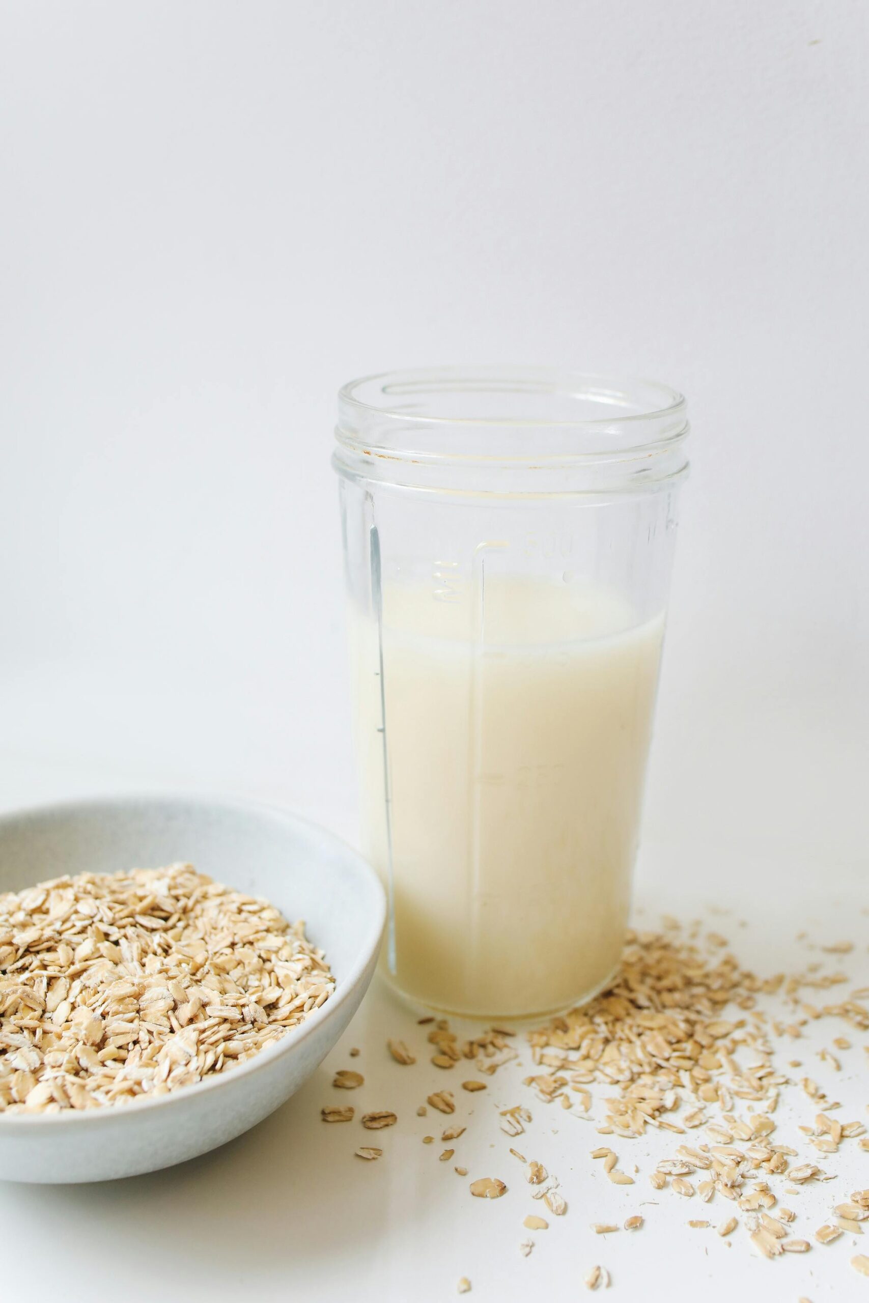 Get your milk right! Oat milk perks vs fresh milk