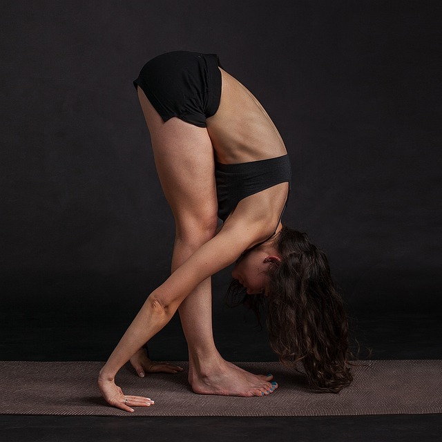 Benefits of Adding Uttanasana Walks to Your Glute Workout